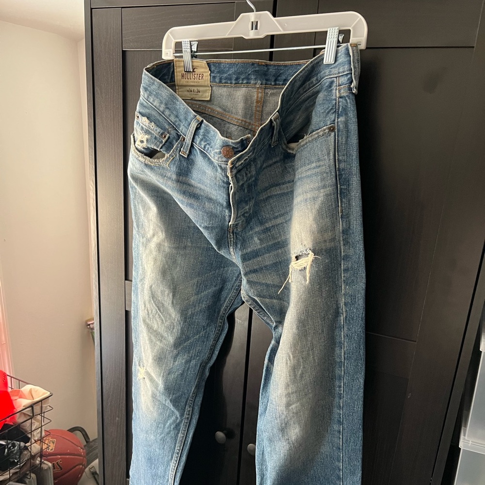 Hollister distressed jeans